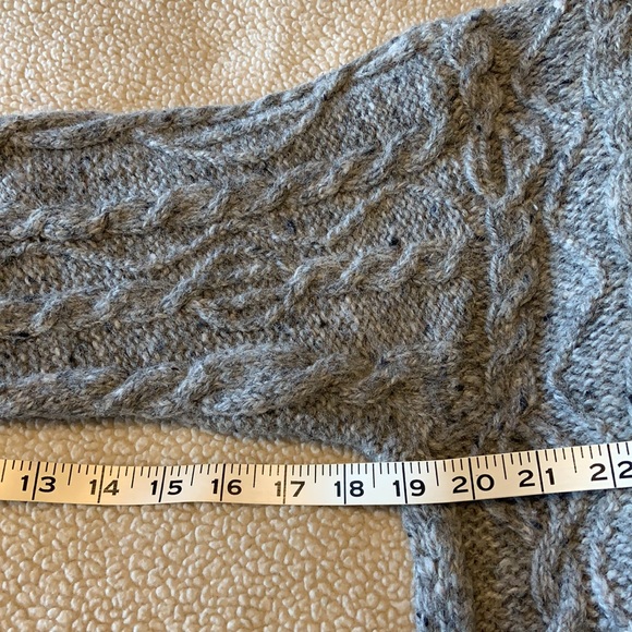 L.L. Bean wool sweater - Picture 6 of 10
